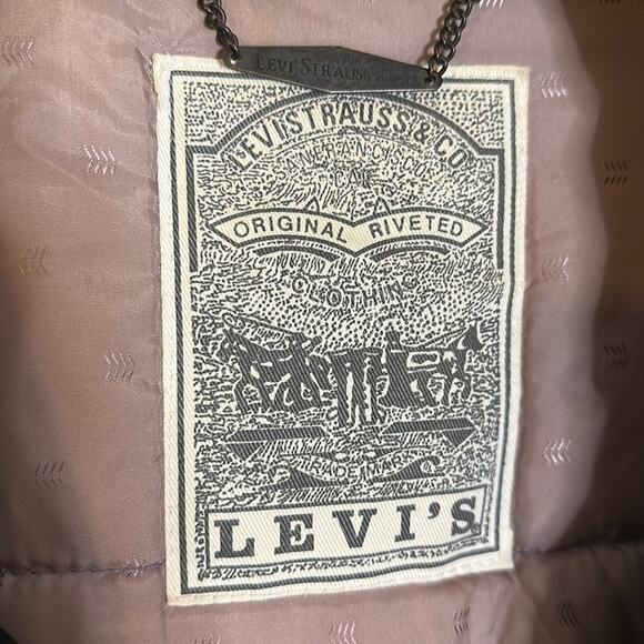 Levi’s Black Puffer Jacket X-Large-Excellent Condition Heavy - Picture 3 of 9